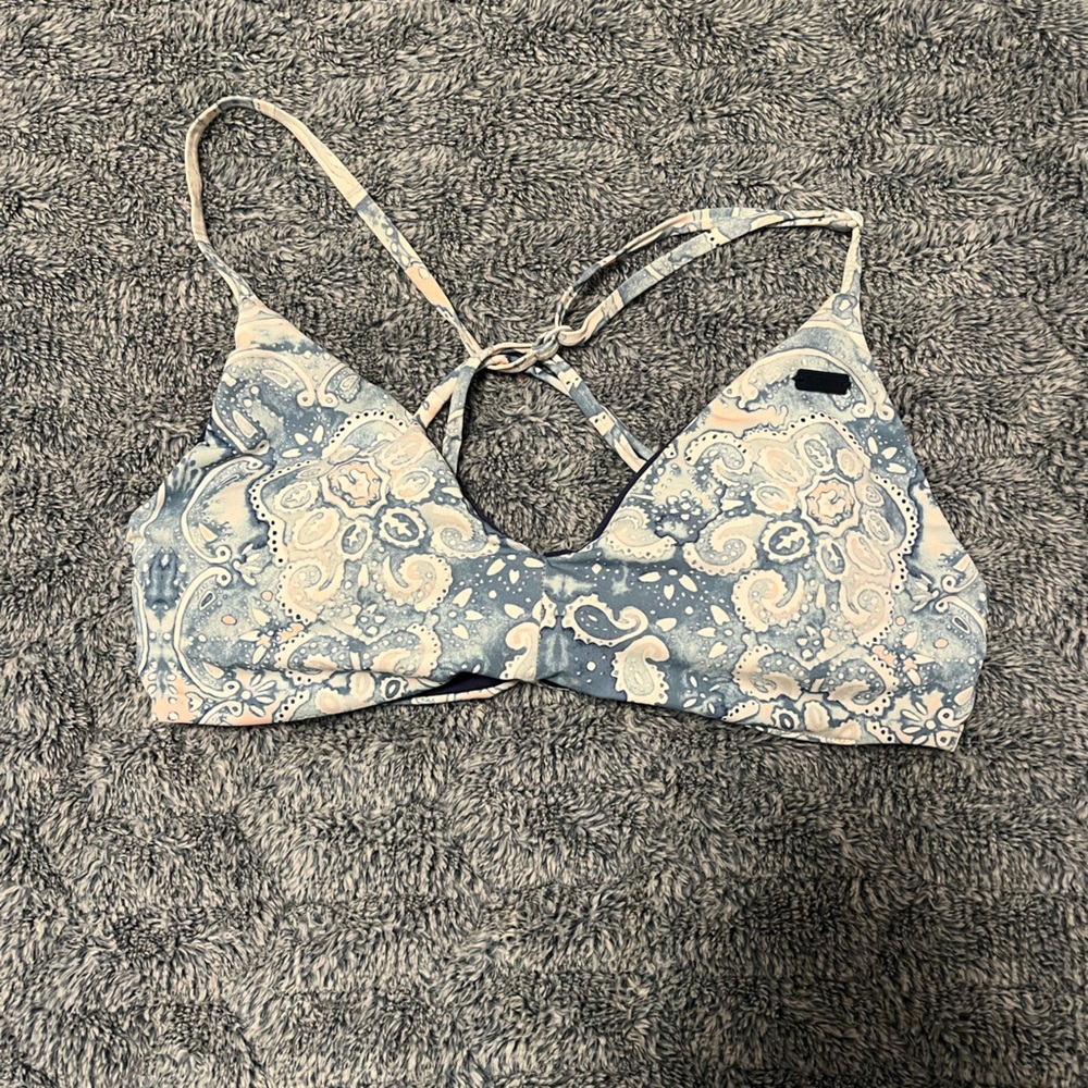 Cute reversible Roxy bikini top